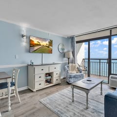 Ocean Whispers: 1 BR Oceanfront