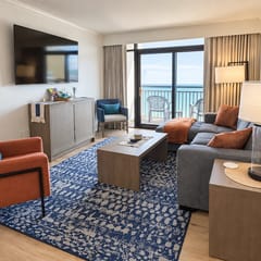 Updated Family Condo with Pools & Arcade
