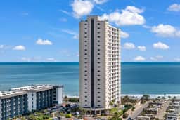 Ocean Views for Days! Updated 2BR - Image 5