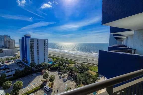 Romantic Getaway: Bluewater Resort 1410 - Image 1