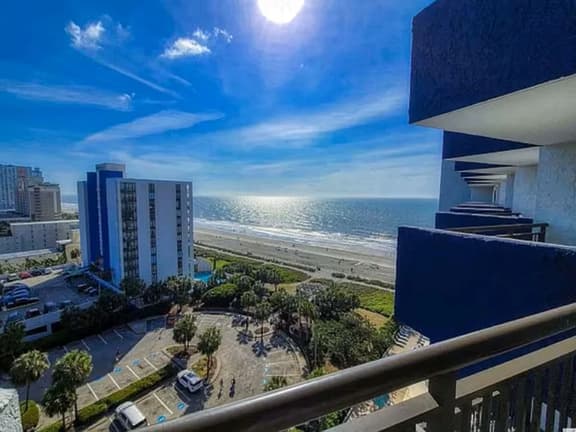 Romantic Getaway: Bluewater Resort 1410 - Image 1